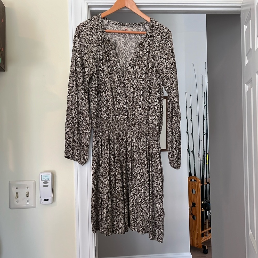 Faherty Montara Leaf Batik long Sleeve dress, size M